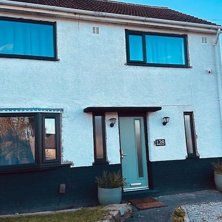 Entire Charming 5-Bed House In Darwen Blackburn Bb1 Free Parking Roadside Rishton Kültér fotó