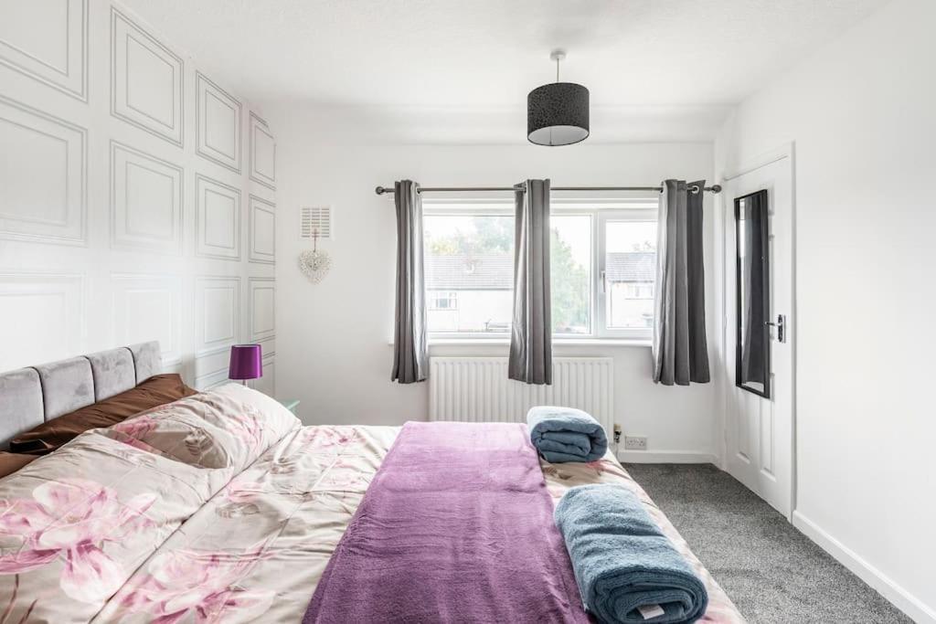 Entire Charming 5-Bed House In Darwen Blackburn Bb1 Free Parking Roadside Rishton Kültér fotó